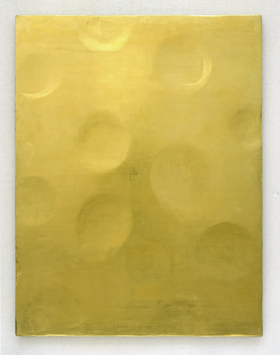 250721 Yves Klein, Résonance, 1960, Bladgoud op paneel, 198 x 153 x 2 cm, collectie Stedelijk Museum Amsterdam